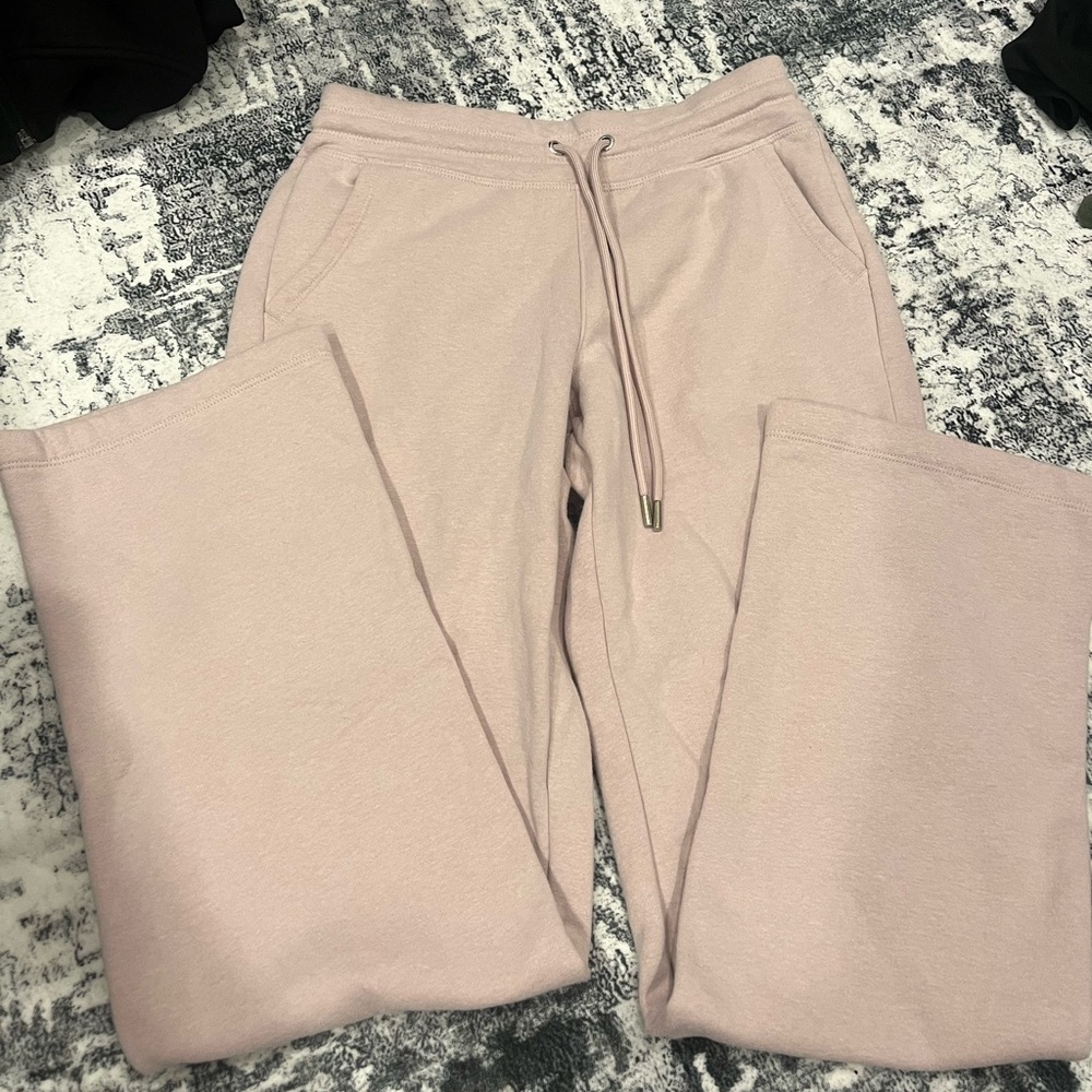 DKNY pink sweatpants excellent condition